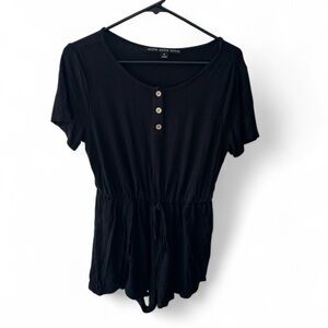 Black Shortsleeve Romper